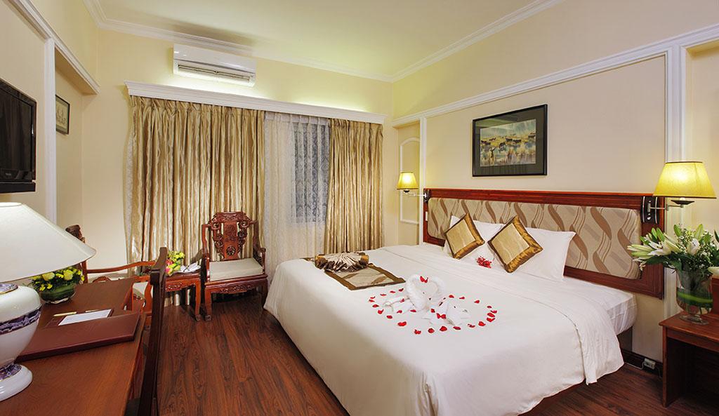 Royal Hotel Saigon Ho Chi Minh City Exterior photo