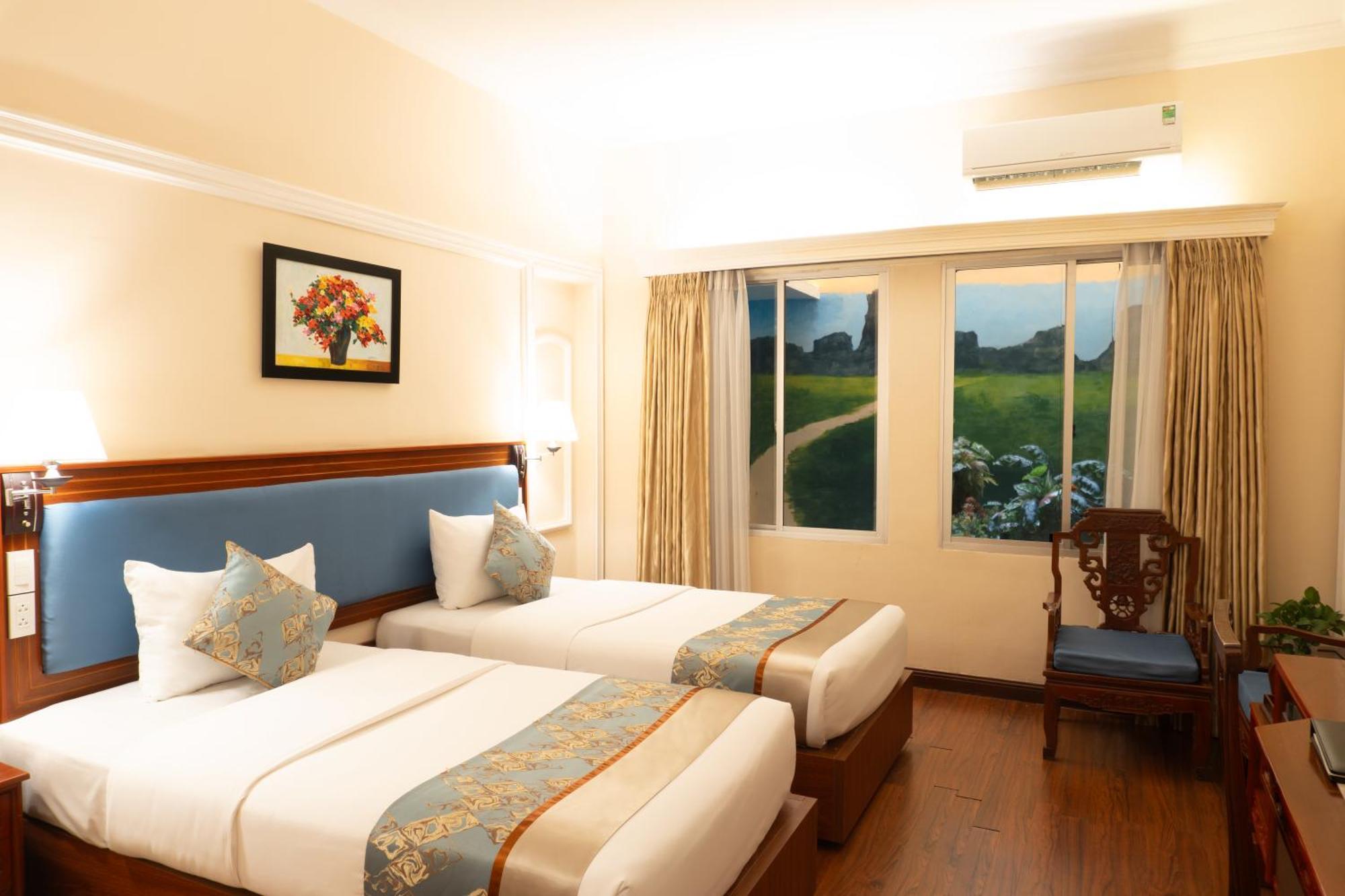 Royal Hotel Saigon Ho Chi Minh City Exterior photo