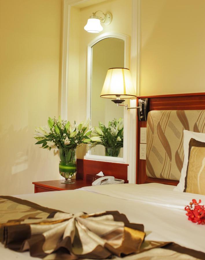 Royal Hotel Saigon Ho Chi Minh City Exterior photo